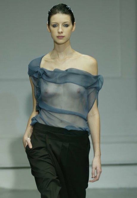 Caitriona Balfe star free pics