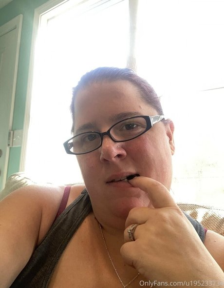 rckyshow exclusive model pics