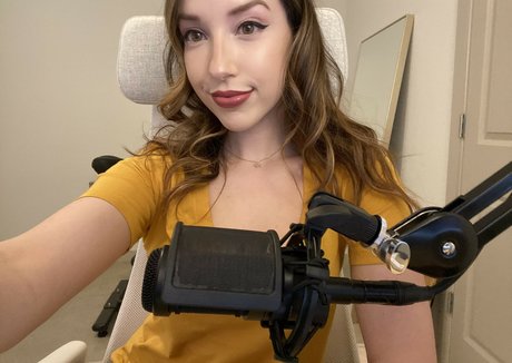 JackieMButler hd star pic