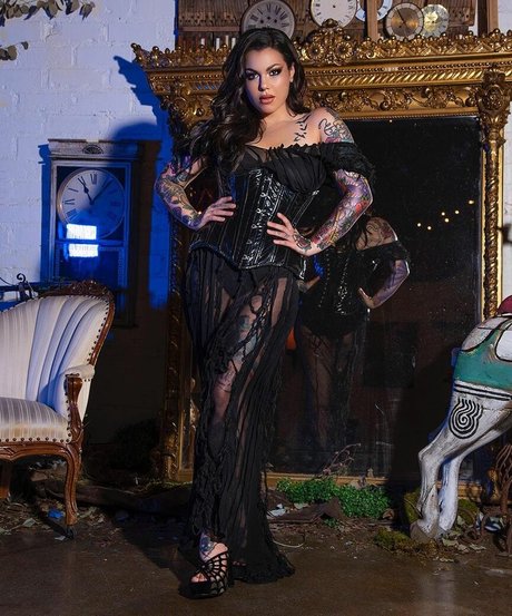 Baileysarian hot pornstar photos