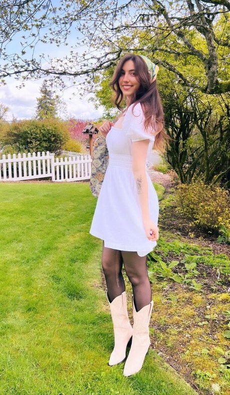 breebunn hd actress pics