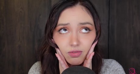 Quantum ASMR pornstar top img