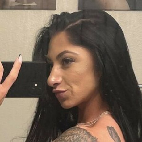 Nathalie Nichols free model pic