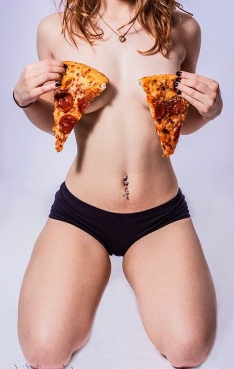 Kepitasecrett adult model pictures