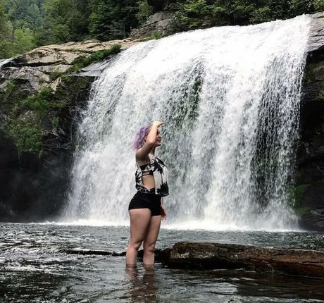 Kepitasecrett naked pornstar photo