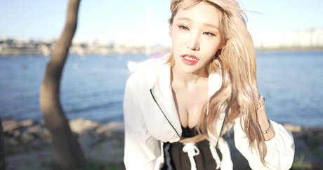 girlcrush tr art star pics