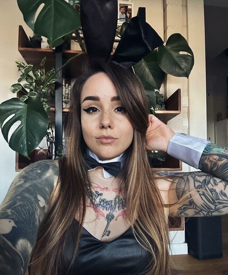 Missrage pornstar art photo