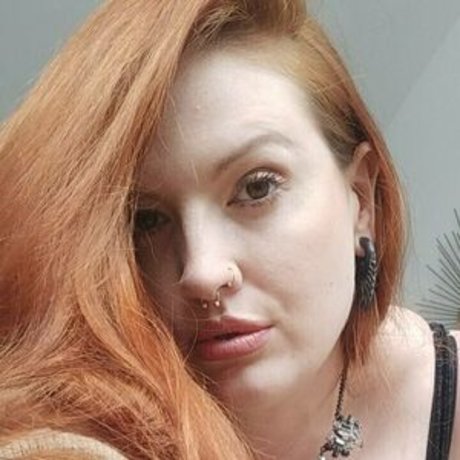 giantessgingerofficial perfect model image