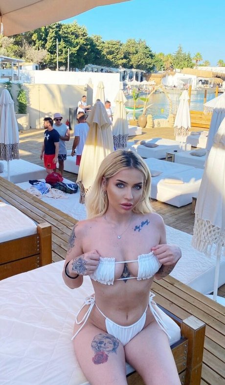 Elif Filyos star nude archive