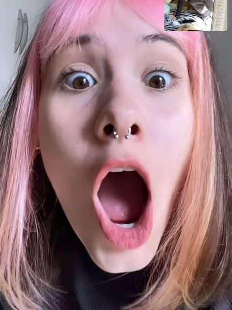 Juliakbarni pornstar high quality pictures