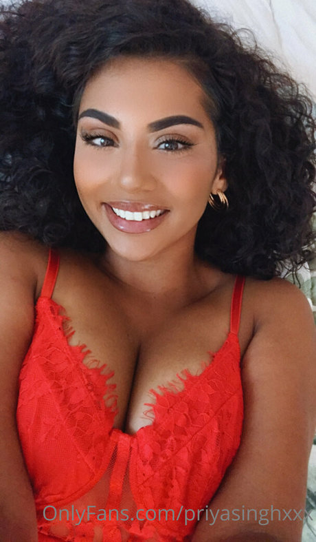 priyasinghxxx hot pornstar pictures