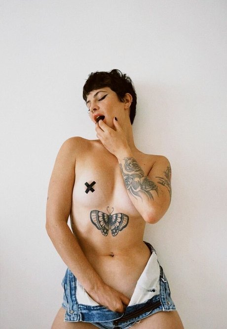 Marceli Cardozo model nudes photo