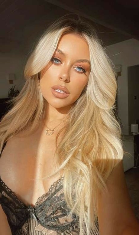 Tiffany Stanley pretty star image