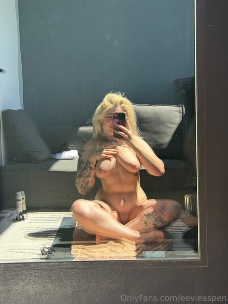 eevieaspen pretty star img