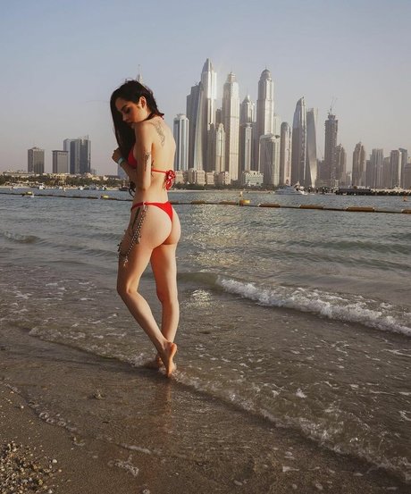 Maren Altman art star photos