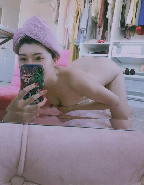 MissWarmJ model pretty pics