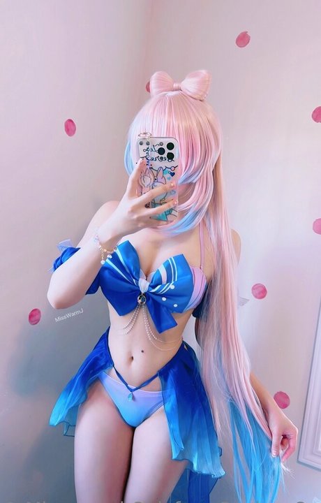 MissWarmJ erotic star image