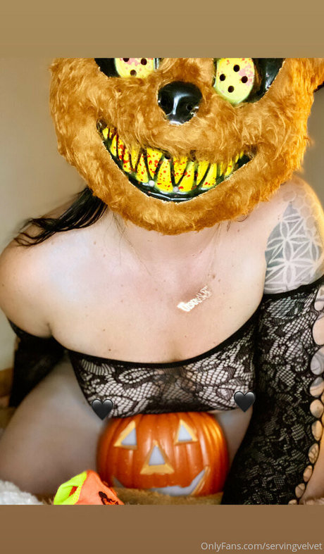 servingvelvet pornographic model archive