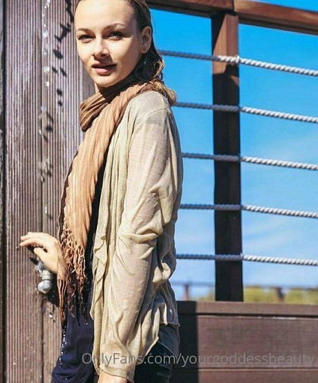 yourgoddessbeauty pornstar free picture