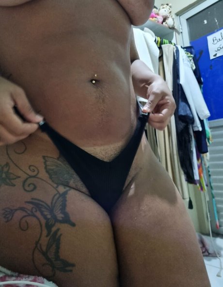 Sarielly Watermelon pornstar nude archive