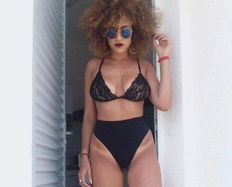 nayharaa_ nice pornstar photo