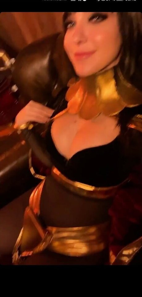 AnniTheDuck model beautiful galleries