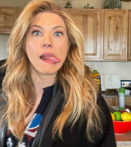 Katheryn Winnick pretty pornstar photo