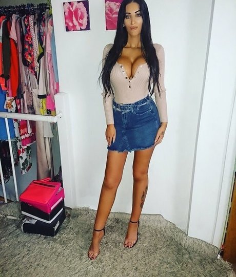 Tamsin Louise Hall model art pictures