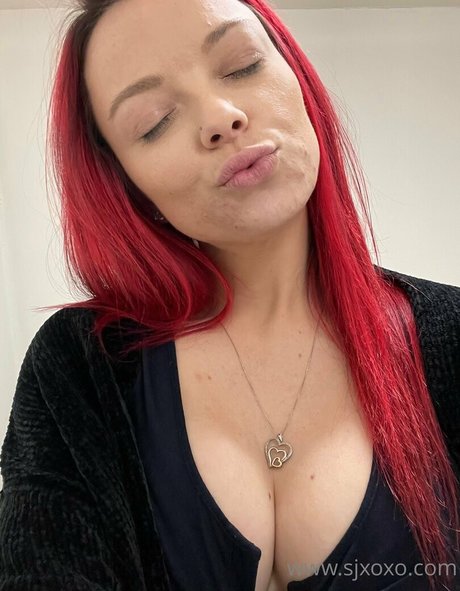 sjxoxofree star hot pic