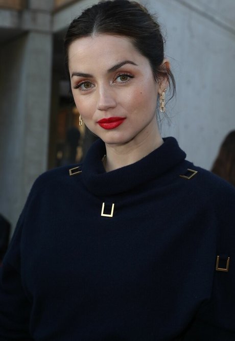 Ana De Armas xxx actress galleries