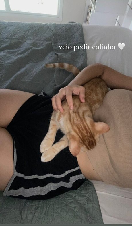 Eduarda Yuni exclusive actress archive