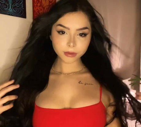 Eduarda Yuni high quality pornstar gallery