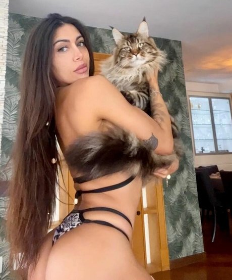 Biadavitoria model erotic picture