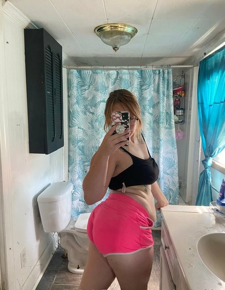 mak chubby model free picture