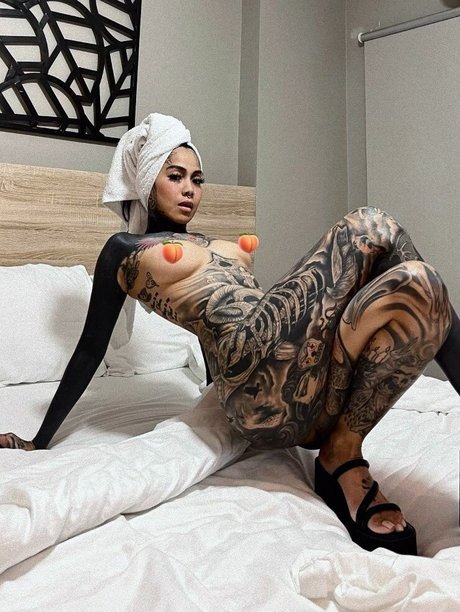 tattedpench hd star photo