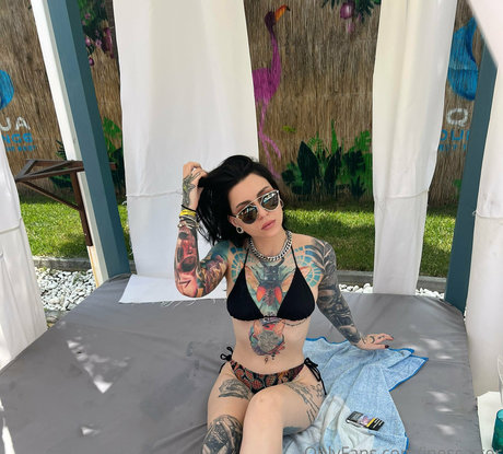 inkedines model pretty img