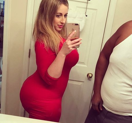 Thickitalianmami pornographic actress pics