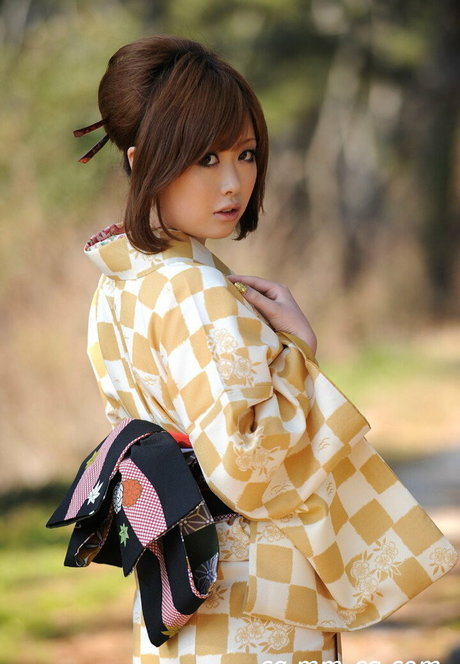 Hamasaki Rio model beautiful pictures