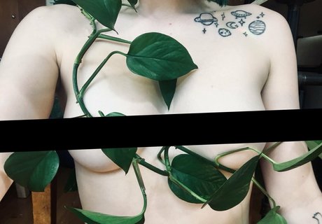 melthewhalefree best actress pics