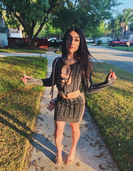 cute teen onlyfans naked pics