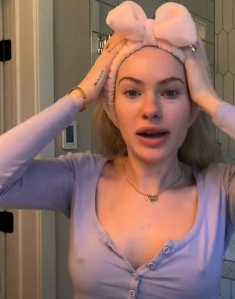 Claudia Walsh star nude gallery