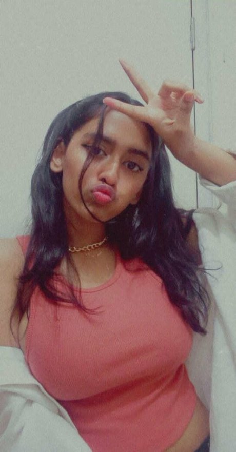 Sanjana Saba nice star pictures