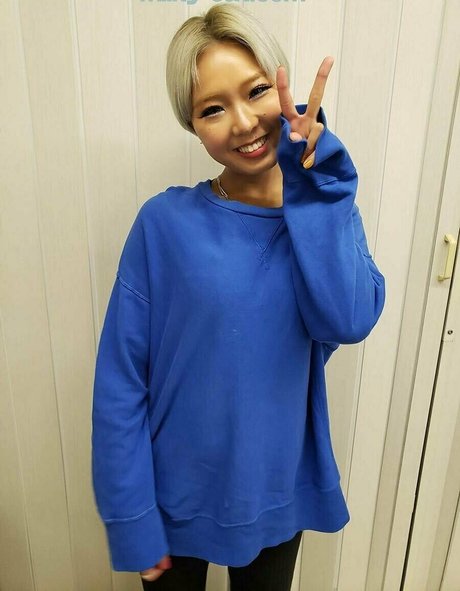 milkycatcom star hot pics