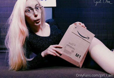 nikki gia vip high quality actress pictures