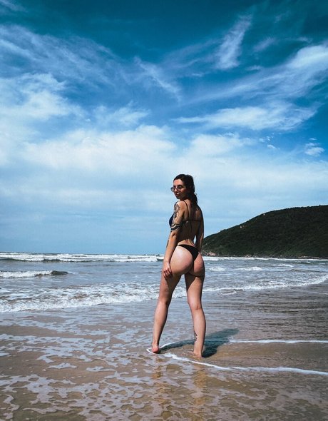 Brubuxi erotic pornstar img