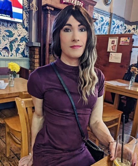 Jennifer London pornstar erotic pics