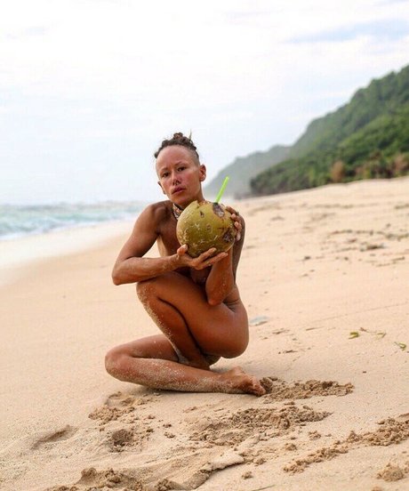 Maria Kasta hd pornstar pics