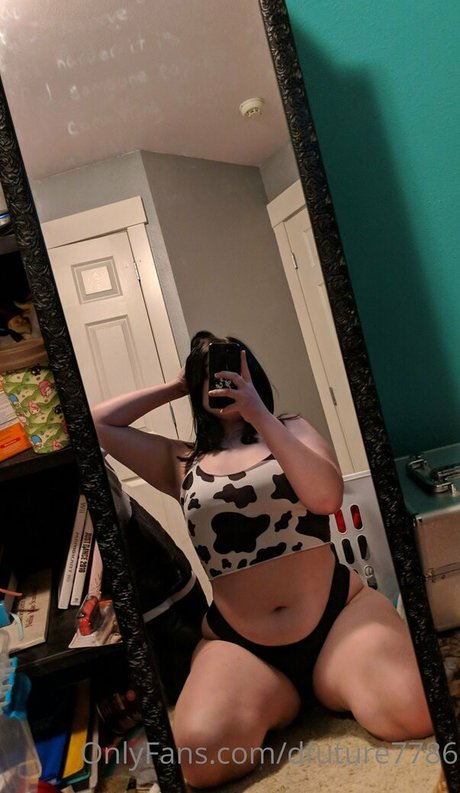 dfuture7786 exclusive model pics