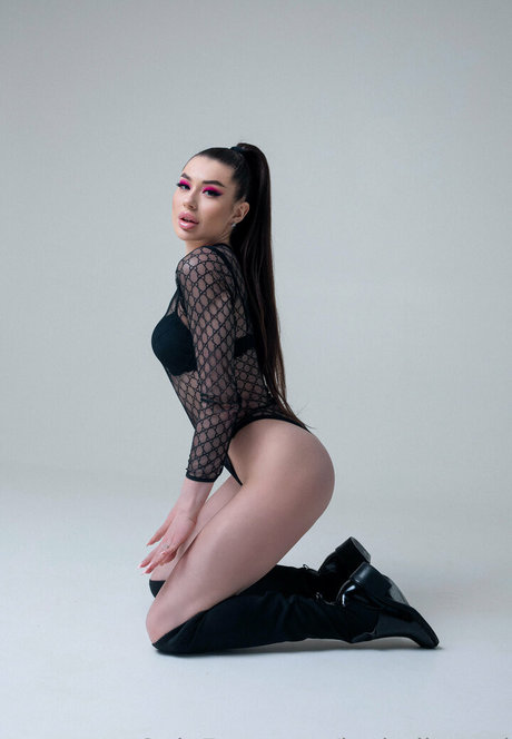 dinadimond Profile pic