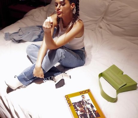 Sabela OT porn star pic